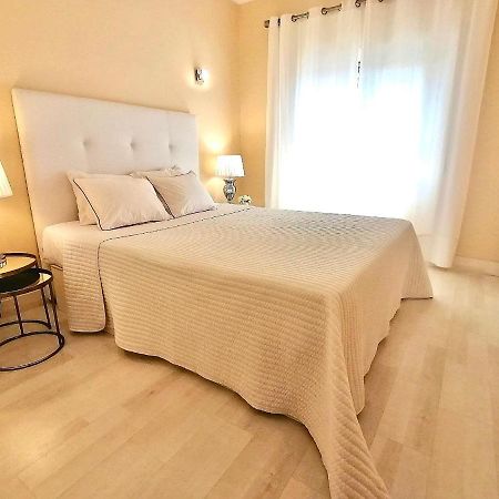 Beachfront Seaview Litoralmar Apt, Fast Wifi, Airco, Pool, Private Parking Portimão Dış mekan fotoğraf