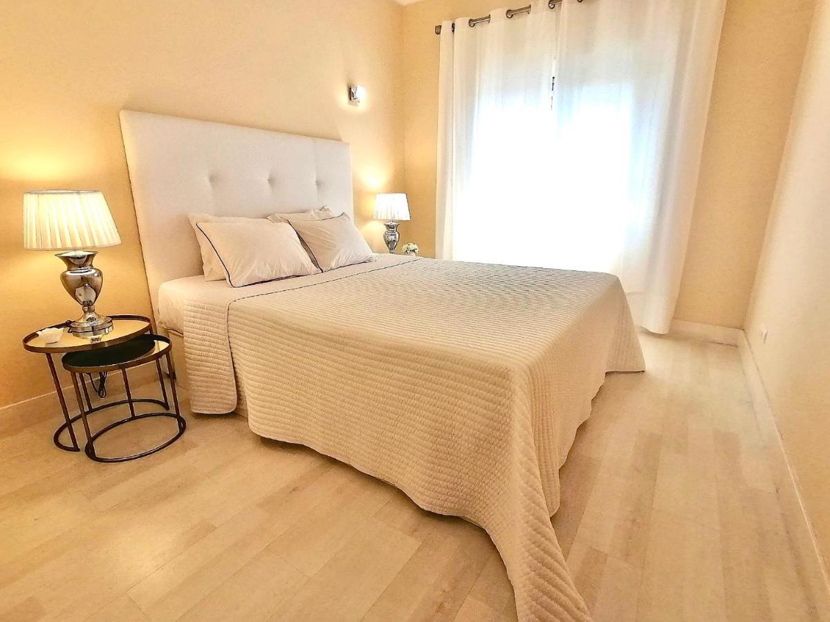 Beachfront Seaview Litoralmar Apt, Fast Wifi, Airco, Pool, Private Parking Portimão Dış mekan fotoğraf