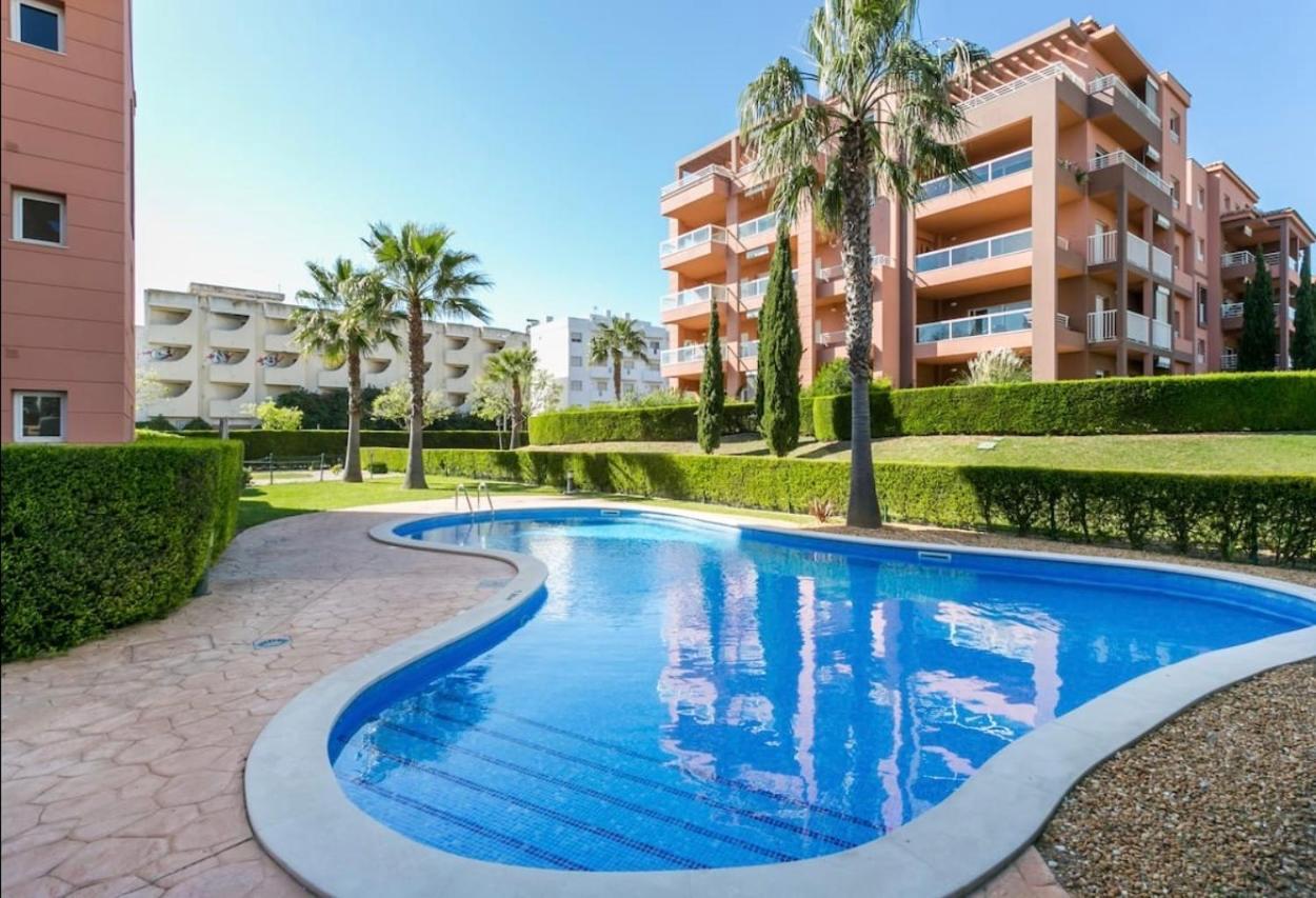 Beachfront Seaview Litoralmar Apt, Fast Wifi, Airco, Pool, Private Parking Portimão Dış mekan fotoğraf