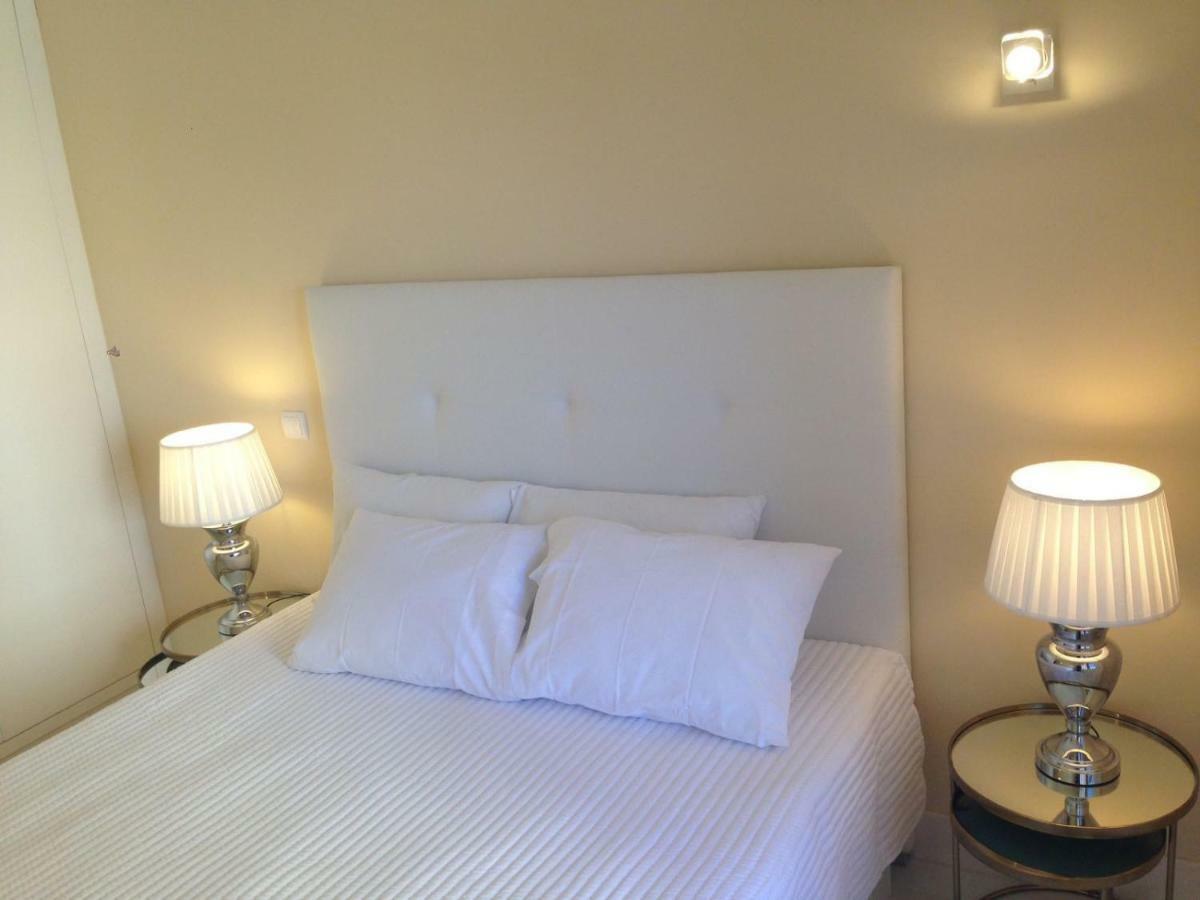 Beachfront Seaview Litoralmar Apt, Fast Wifi, Airco, Pool, Private Parking Portimão Dış mekan fotoğraf